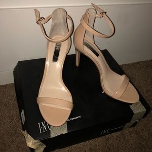 INC size 8 heels